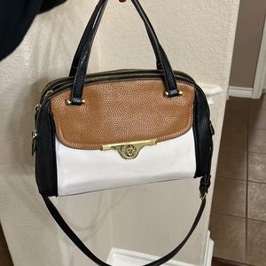 Anne Taylor tan, navy & off white pebble leather crossbody bag